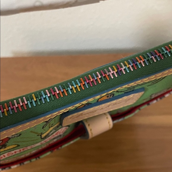 Dooney & Bourke Green Disney Crossbody Bag - NWT! - Picture 7 of 10